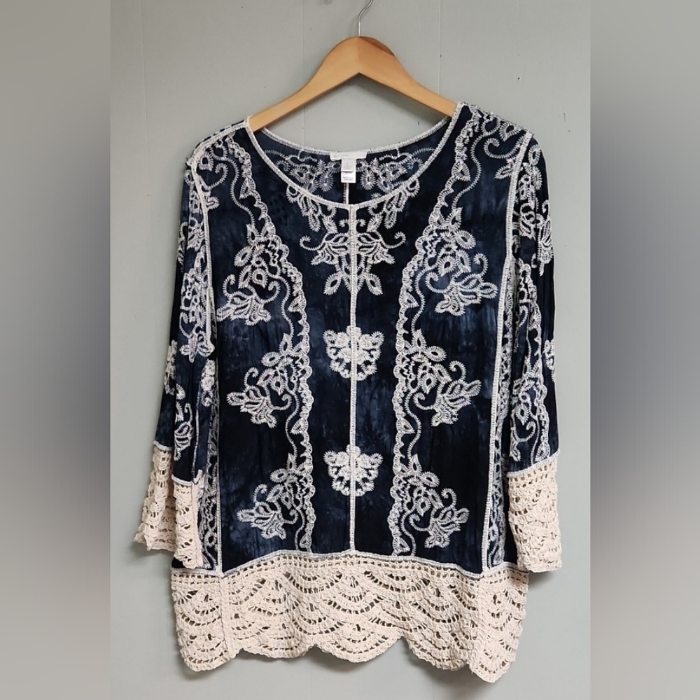 Est. 1846. Beautiful Blue Top With Cream Colored Crocheted Sleeves & Hem.